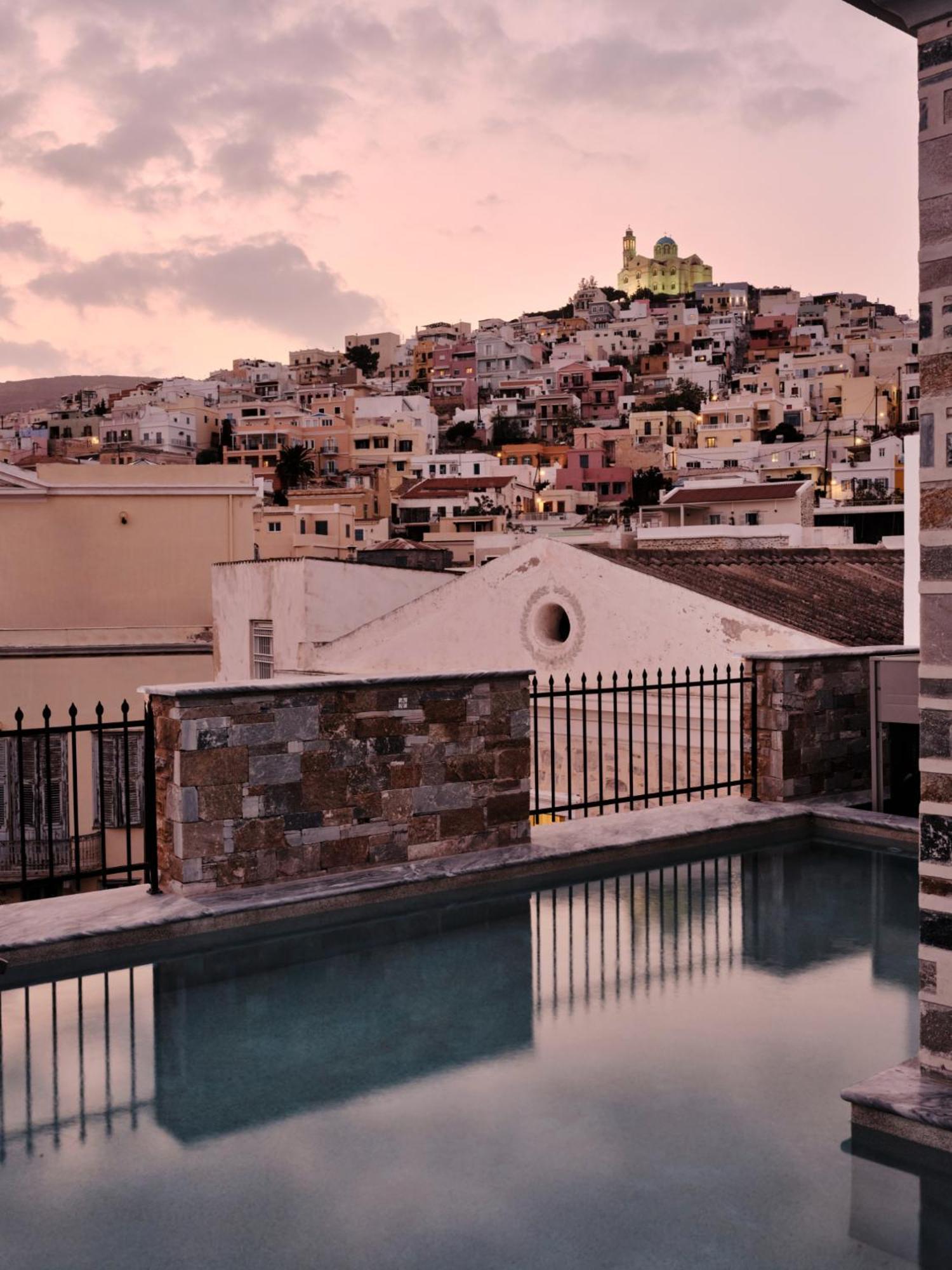 Отель Argini Syros Эрмуполис Экстерьер фото